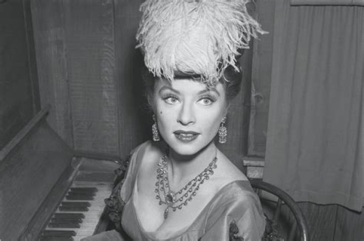 Amanda Blake Amanda Blake
