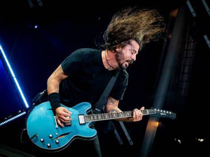 Dave Grohl health: What disease does Dave Grohl have? 1 Dave Grohl