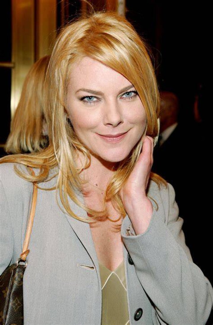 Paula Devicq Net Worth