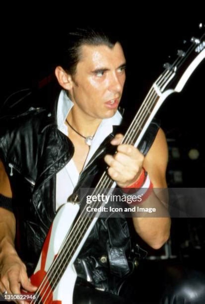 Pete Farndon