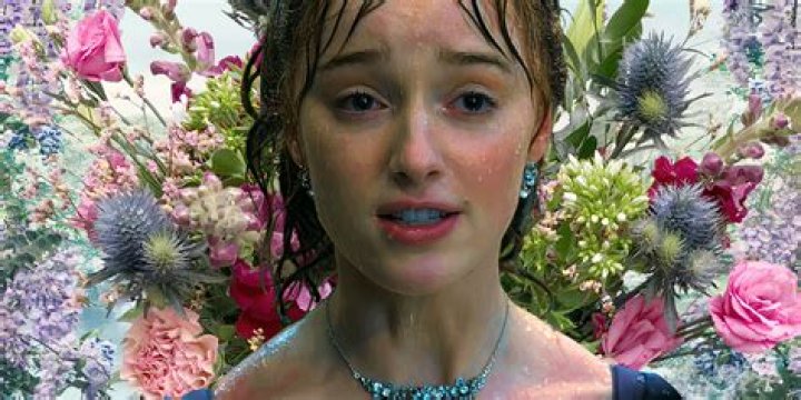 Phoebe Dynevor Phoebe Dynevor