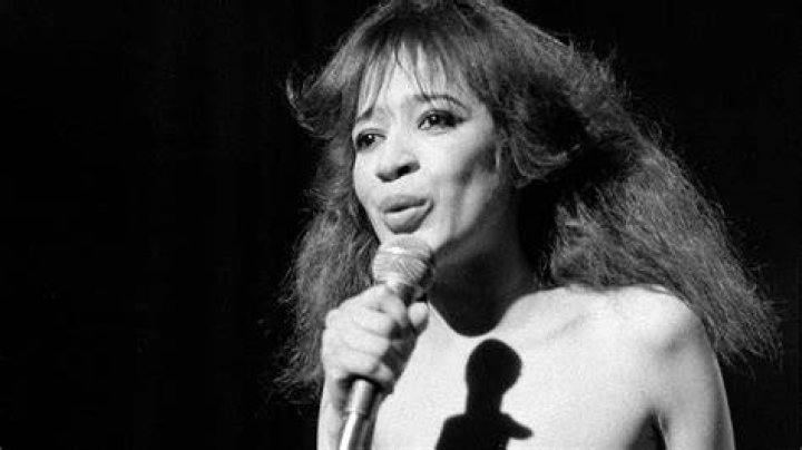 Did Ronnie Spector have biological children? 1 Ronnie Spector