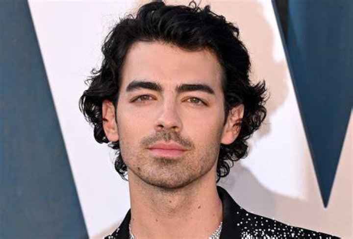 What ethnicity is the Jonas Brothers?